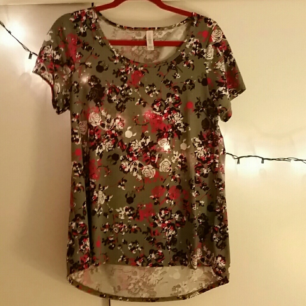 Lularoe classic t with hidden Minnies